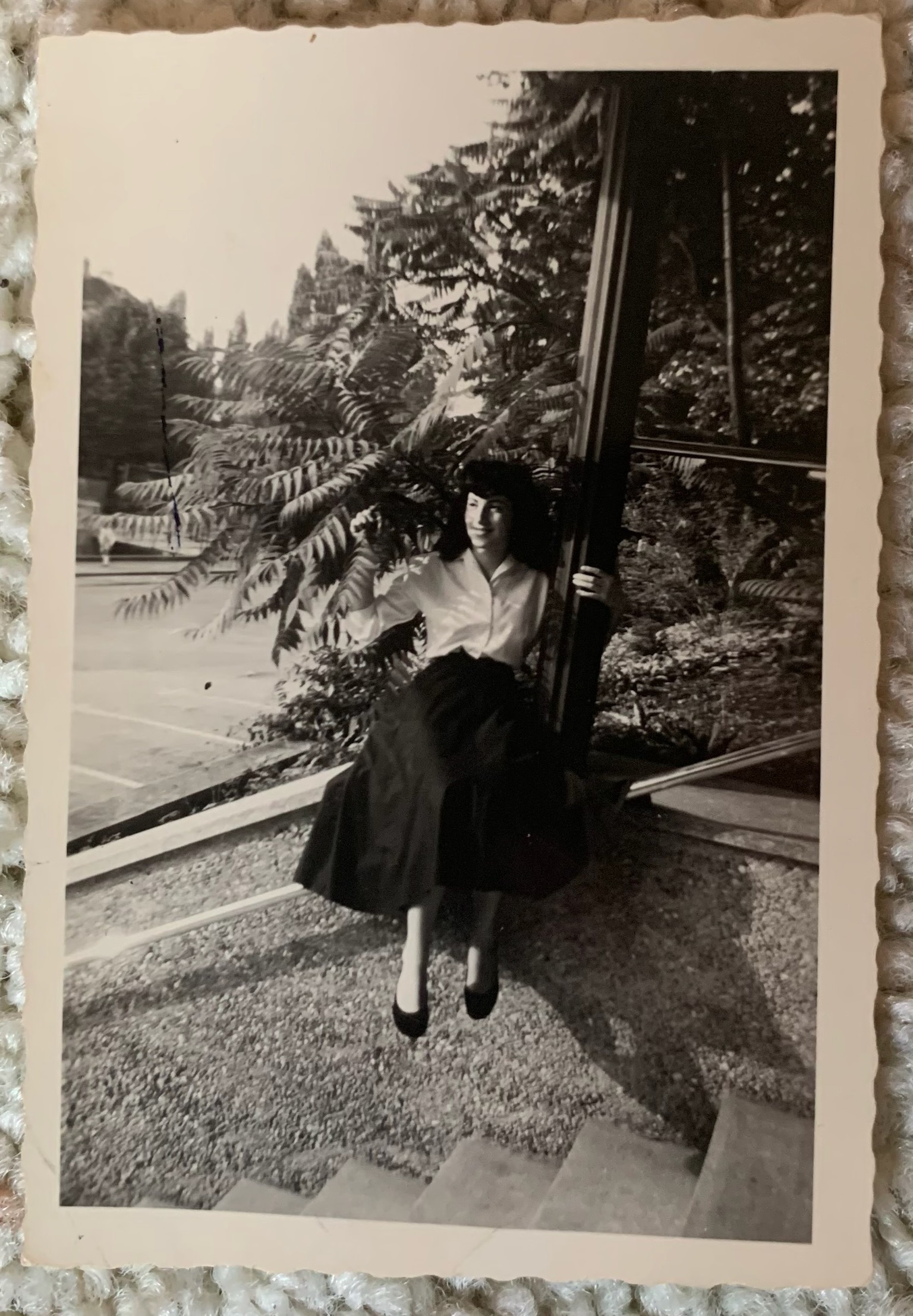 Young Hannalise, Switzerland